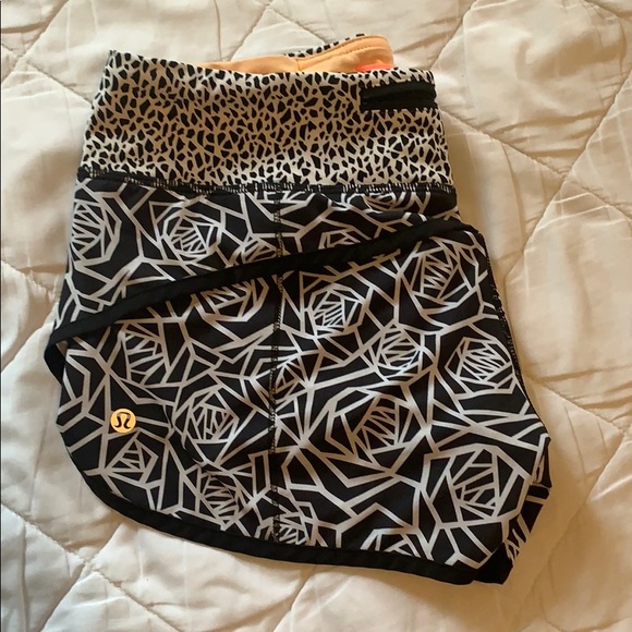 lululemon athletica Pants - Lululemon speed shorts